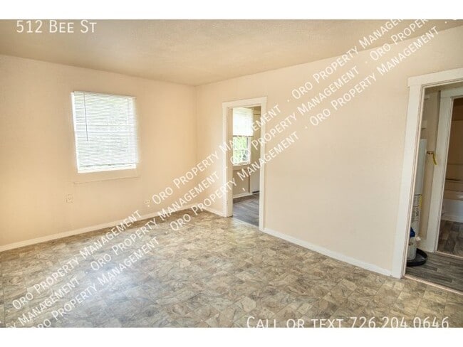 Photo - 512 Bee St