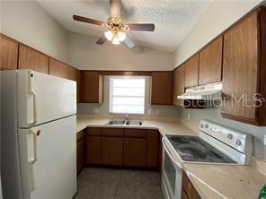 Photo - 12 E 17th St