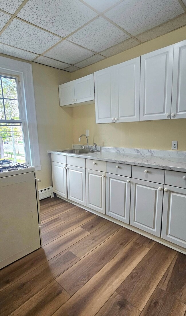 Photo - 206 Sherman Ave Unidad B1