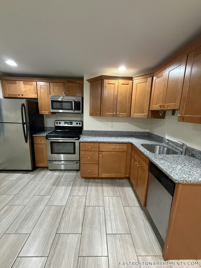 Photo - 234 Lexington St Unidad 1