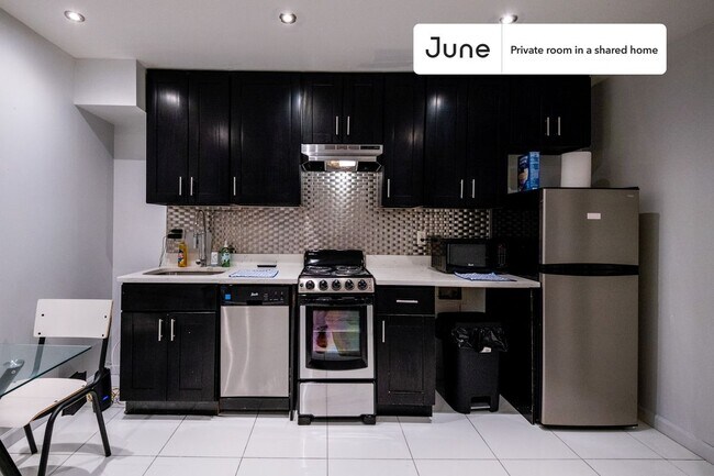 Room in Shared 5 bed/2 bath home in Upper West Side