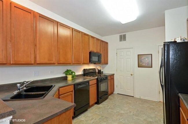 Photo - 376 Tower Dr