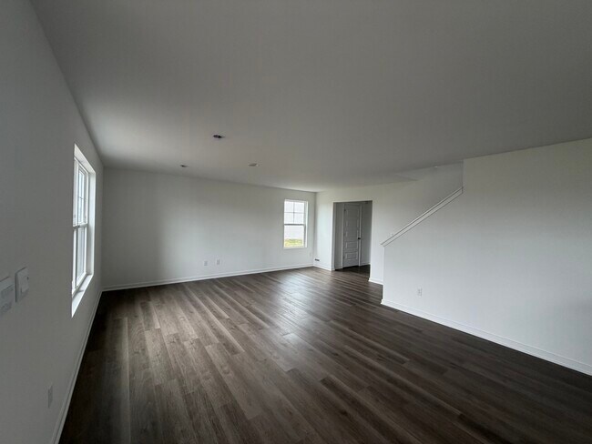 Photo - 116 Cornerstone Xing