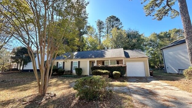 Building Photo - Alpharetta 3 Bedroom-2 Bathroom, Minutes F...