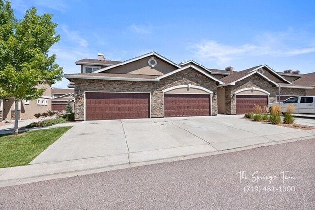 Photo - 740 Brambleberry Hts