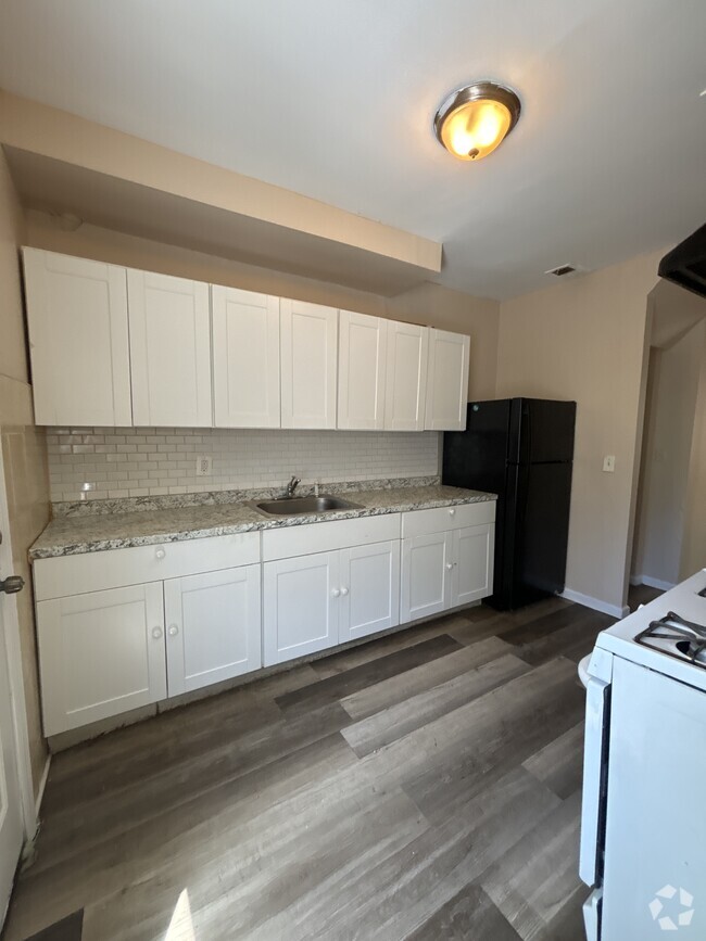 Building Photo - 338 Madison Ave Unit 1 Rental