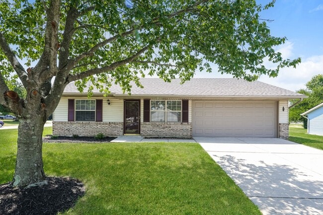 Building Photo - Check out this 3 bed 1.5 bath single family home in Springfield!