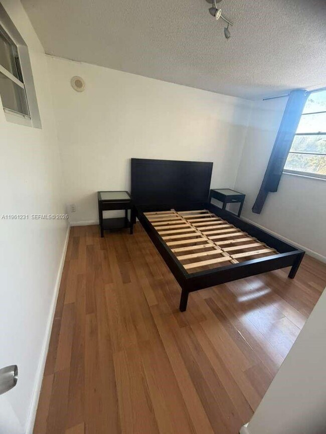 Photo - 1465 NE 123rd St Unidad 215