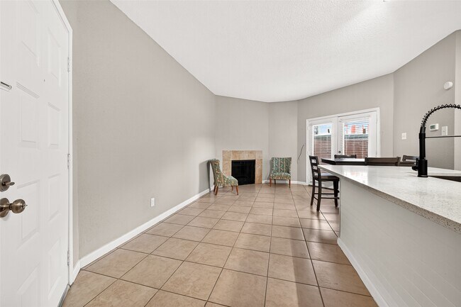 Photo - 10855 Meadowglen Ln Unit 608