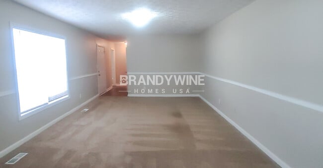 Photo - 112 Valerie Ct