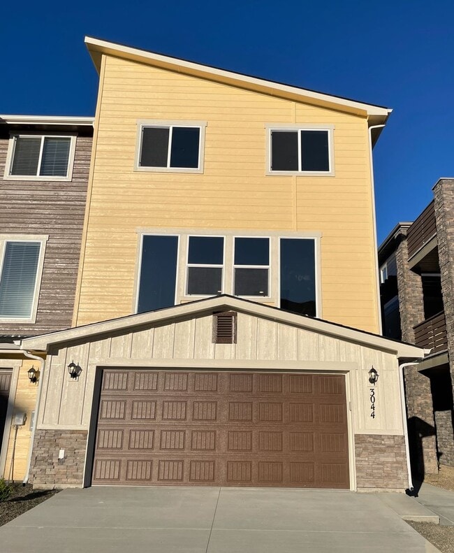 Building Photo - Beautiful 4-Bedroom Home in West Boise