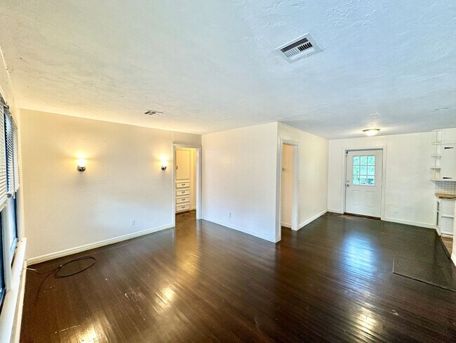 Photo - 3206 NW Liberty Ave