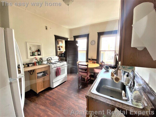 Photo - 122 Columbia St Unit #3