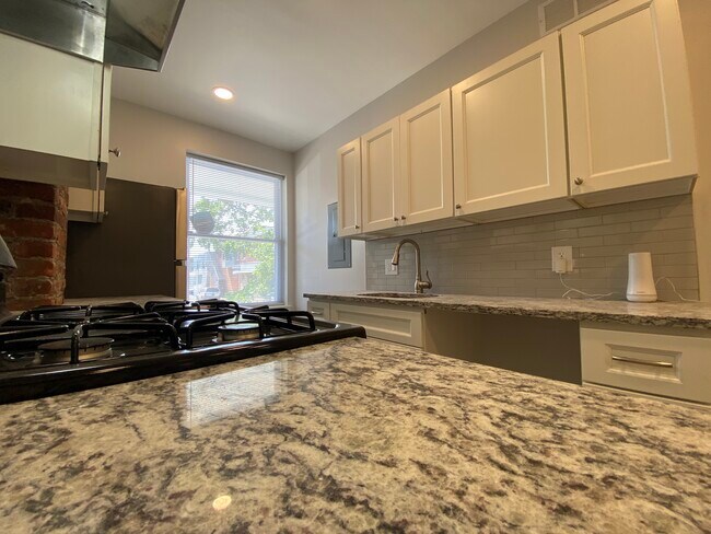 6211 Elmwood Ave Unit 2