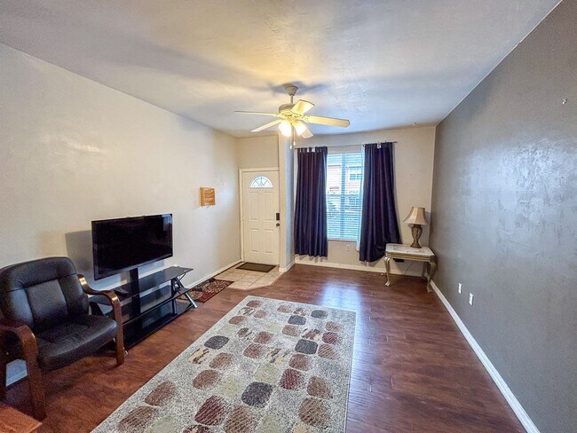 Photo - Kensington North #1403