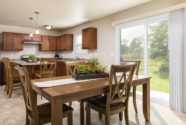 Photo - Large 4 Bedroom Newer Home for Lease