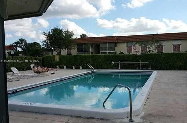 Building Photo - 22745 SW 66th Ave Unit 4-104 Rental