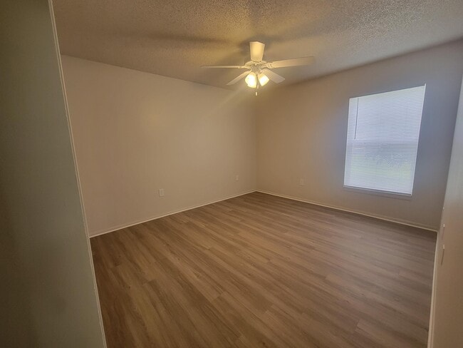 Photo - 3811 Bowline Cir Unit 1