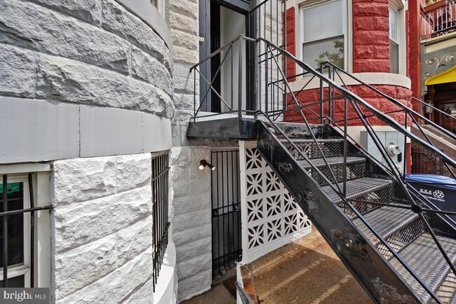 Photo - 471 Florida Ave NW