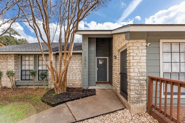 Photo - 12507 Rampart St