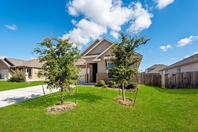 Photo - 229 Stag Way