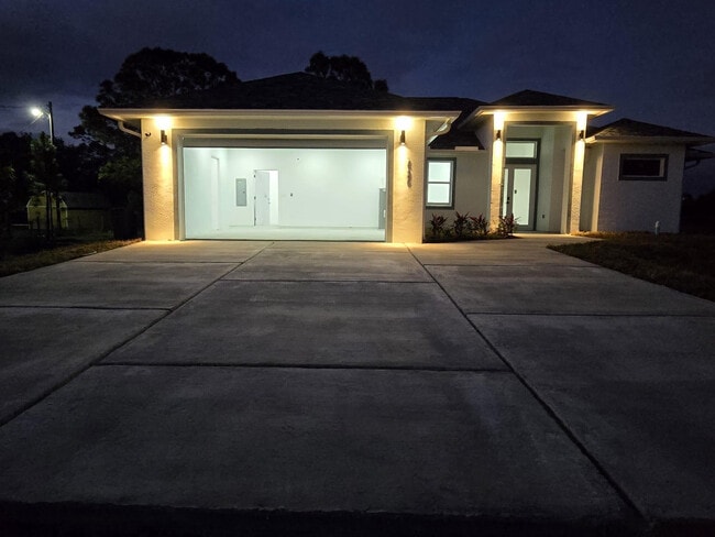 Photo - 239 Ave Del Centro