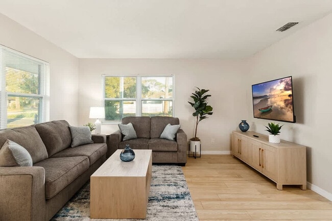 Photo - 5542 20th St Unidad ID1234473P