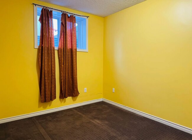 Photo - 364 Martindale Dr NE