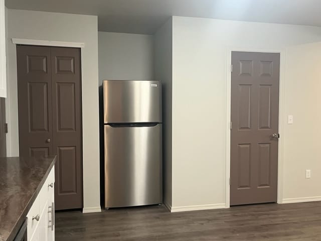 Photo - 180 Terminal Ave