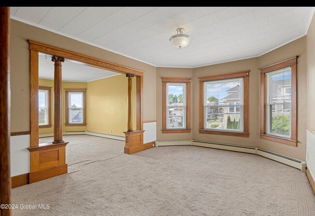 Building Photo - 29 McClellan Ave Unit 2 Rental