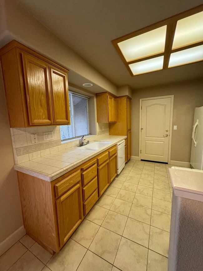 Photo - Edgewood Unit 11582