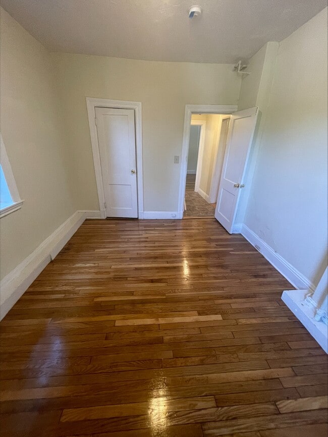 Building Photo - 50 Chestnut Hill Ave Rental
