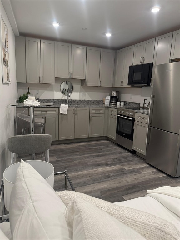 Photo - 585 Essex St Unit 519