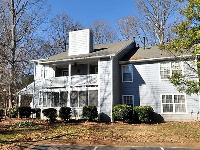 Building Photo - Great Condominium located in East Charlott...