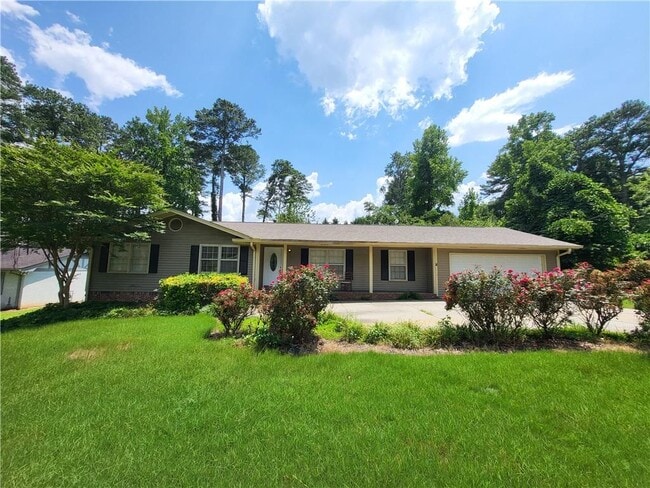 Building Photo - 4548 Shallowford Rd