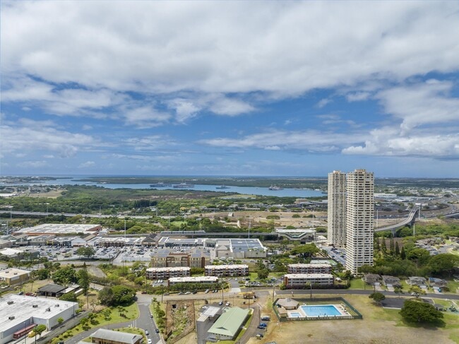 Building Photo - 1060 Kamehameha Hwy Rental