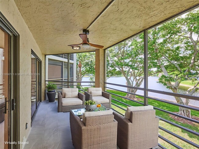 Photo - 5380 Cedar Lake Dr Unidad 204