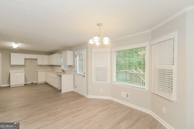 Photo - 5501 Reynard Trail