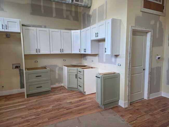 Photo - 831 S Western Ave Unit 1F