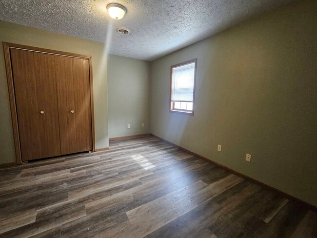 Photo - 115 Holly Dr