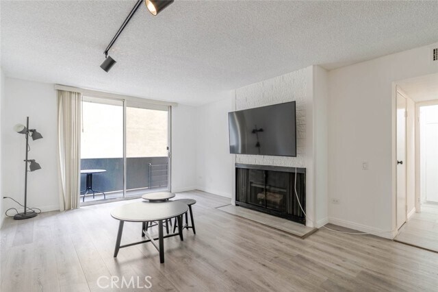 Photo - 421 La Fayette Park Pl Unit 306