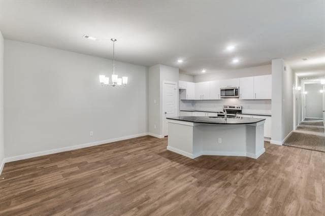 Photo - 640 Blackland dr