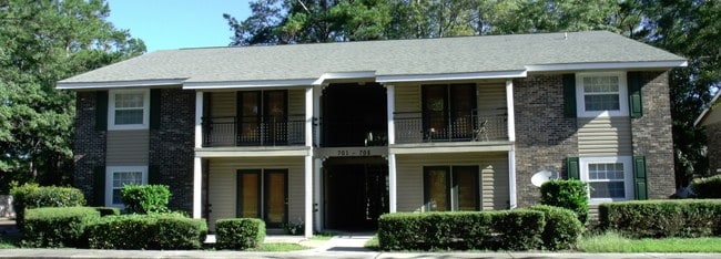 Building Photo - Plantation Oaks Rental