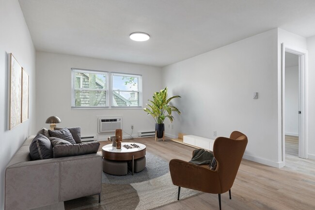 Building Photo - 303 Broadway Unit A1