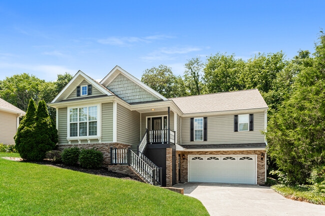 Photo - 220 Konawa Ln