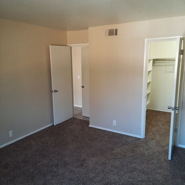 5931 E 33rd Ct Unit 5931