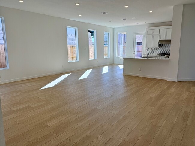 Photo - 31111 Riley Hts Dr