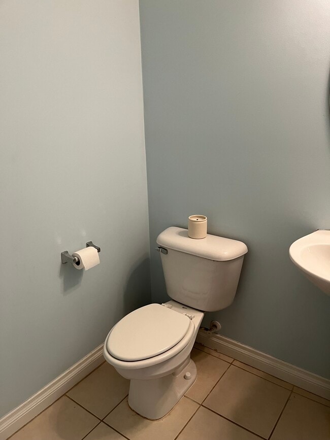 Photo - 5748 Hampshire Ln