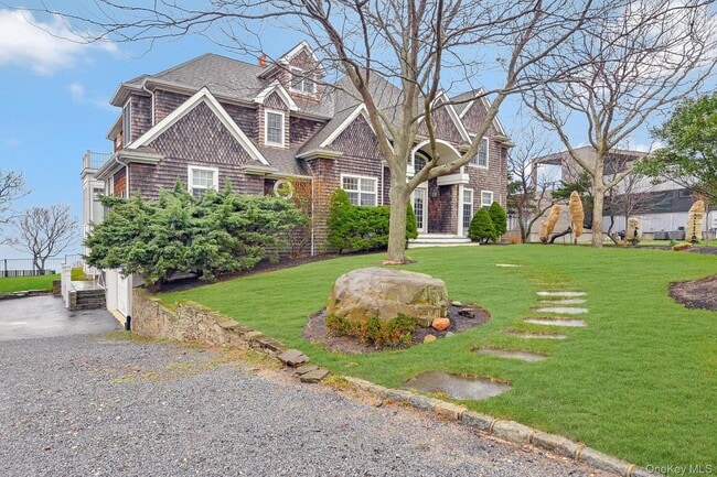 Photo - 580 Lloyds Ln
