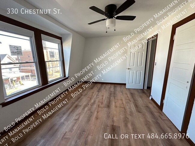 Photo - 330 Chestnut St